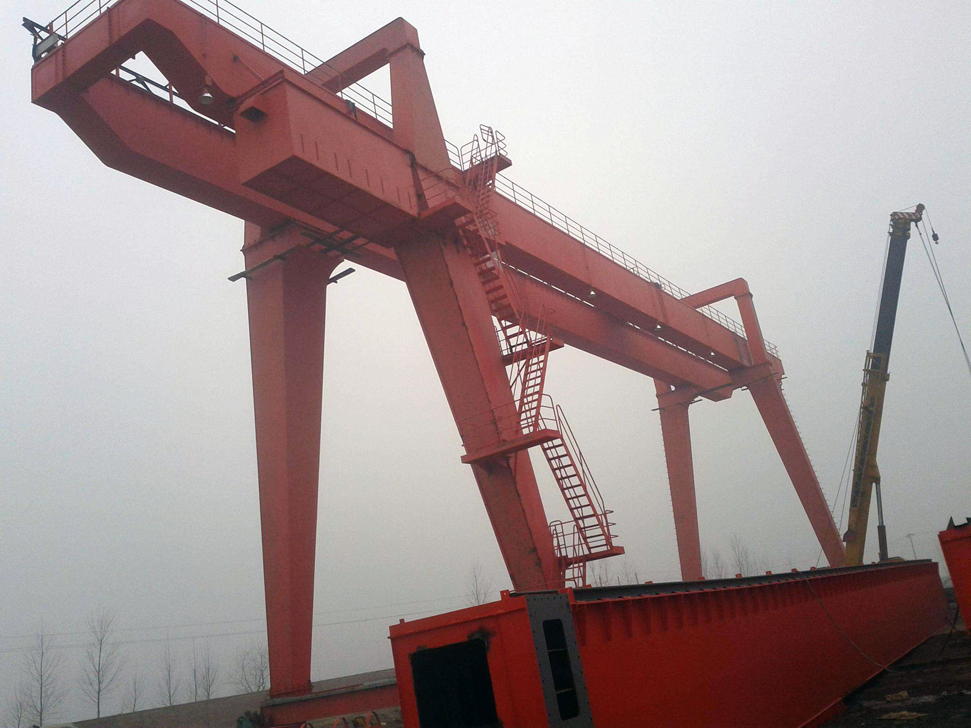 雙主梁門(mén)式起重機(jī)