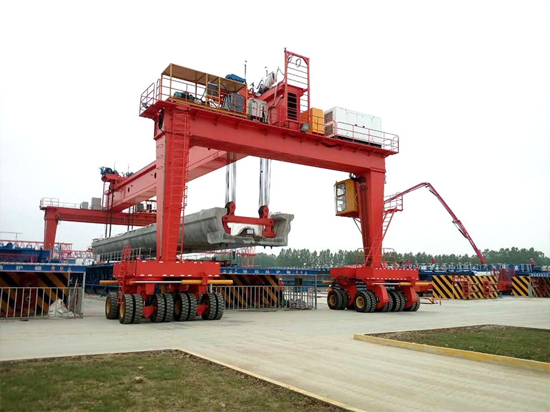 輪胎式提梁機(jī)